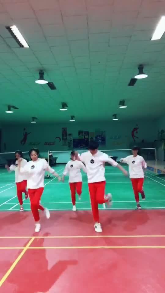 成人舞蹈小哥哥视频,揭秘成人舞蹈小哥哥的动感世界